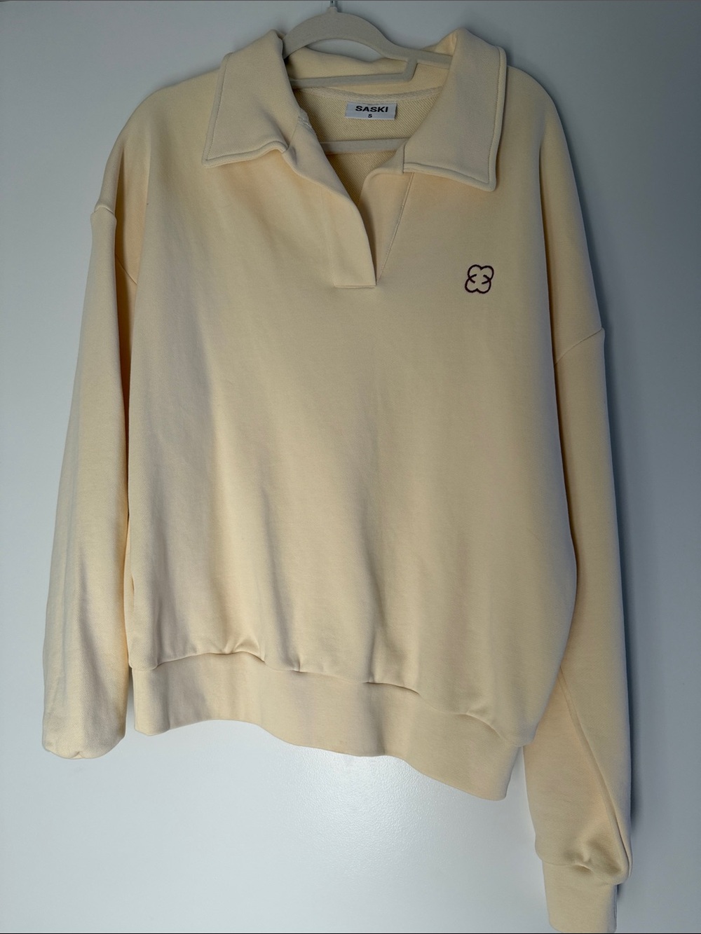 Saski Women's Cream V-Neck Pullover Sweater NWOT